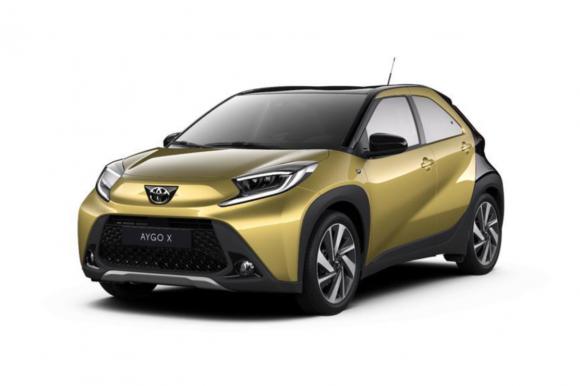 Toyota Aygo Χ or similar